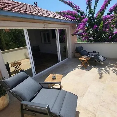 Seaside House Mirca, Brac - 24033 Сasa de vacaciones Supetar